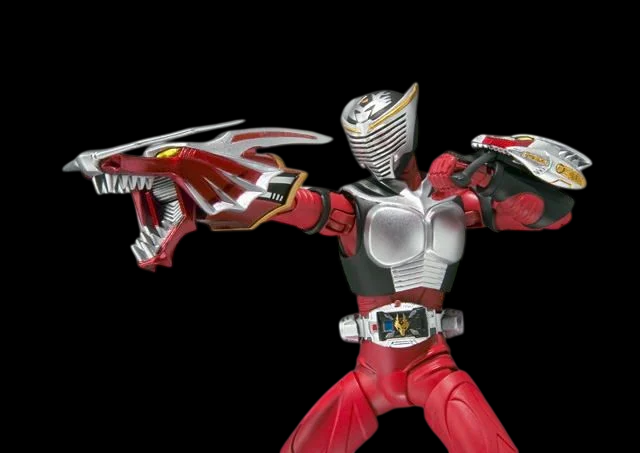 Bandai S.H.Figuarts Kamen Rider Ryuki & Dragreder Set