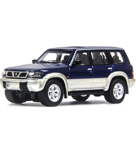 Paudi 1:64 Scale Diecast Nissan Patrol 1998 Y61 VTC Model Car