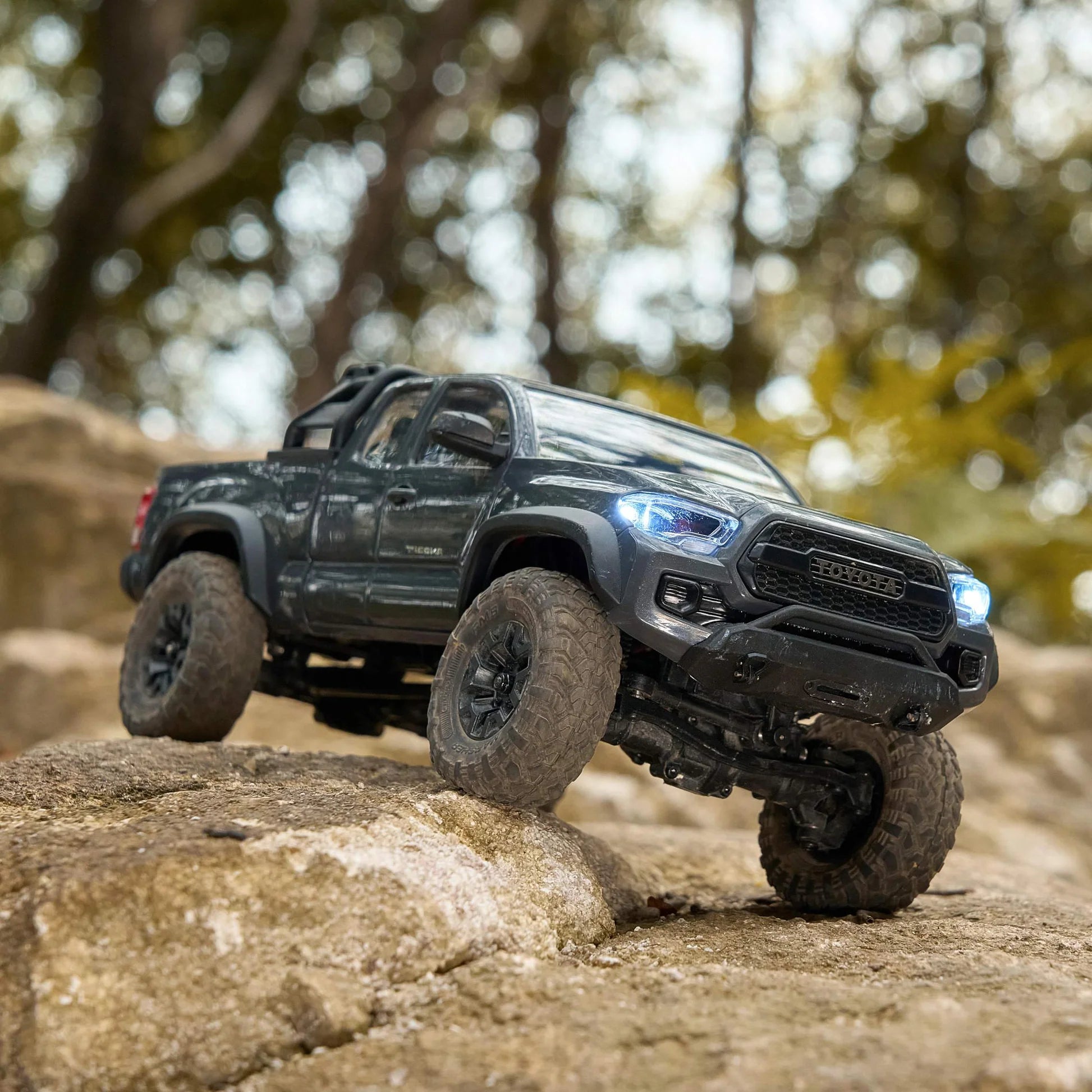 FMS Tacoma FCX24M 1/24 Scale Crawler (RTR)