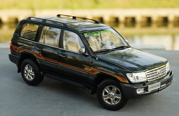 PB Models Land Cruiser LC100 1:18 Scale Diecast Premium Model Car
