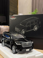 LCD Toyota Land Cruiser LC300 1:18 Scale Premium Model Car - Black